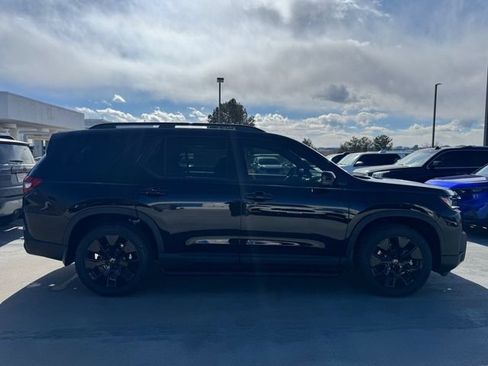 New 2026 Honda Pilot Black Edition image 5
