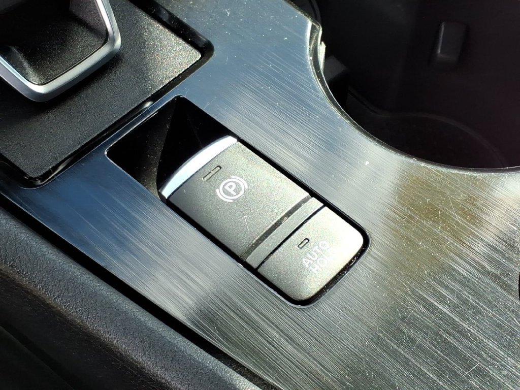 Used 2024 Nissan Rogue S AWD/4WD image 17