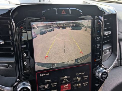 Used 2019 RAM 1500 Laramie AWD/4WD image 21