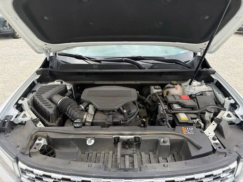 Used 2023 GMC Acadia Denali w/ Denali Ultimate Package AWD/4WD image 18
