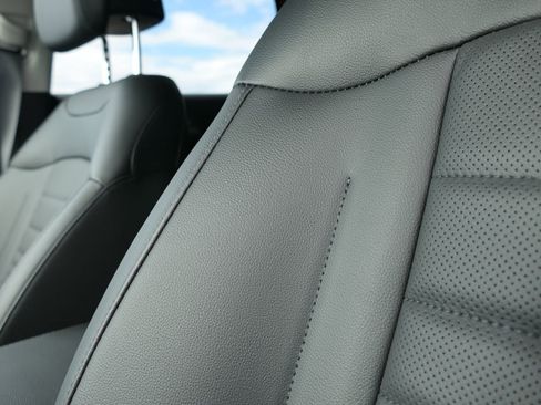 New 2025 Kia Sportage SX image 12