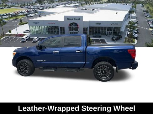 Used 2021 Nissan Titan SV w/ SV Convenience Package RWD image 19