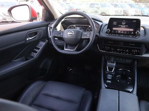 Certified 2025 Nissan Rogue SV w/ SV Premium Package FWD image 22