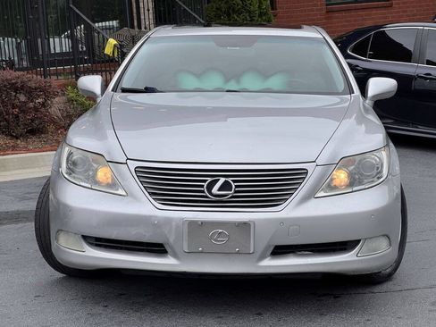 Used 2009 Lexus LS 460 RWD image 2