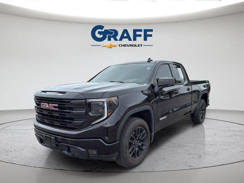 Used 2023 GMC Sierra 1500 Elevation AWD/4WD image 1