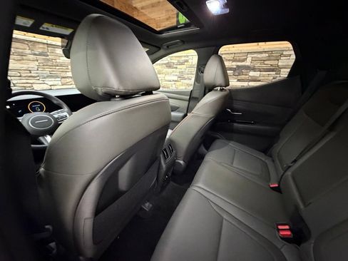 Certified 2025 Hyundai Santa Cruz Limited AWD/4WD image 26