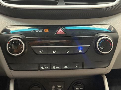 Used 2020 Hyundai Tucson SE image 10