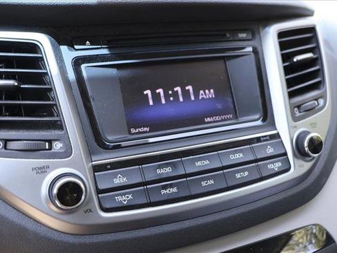 Used 2016 Hyundai Tucson Sport FWD image 14