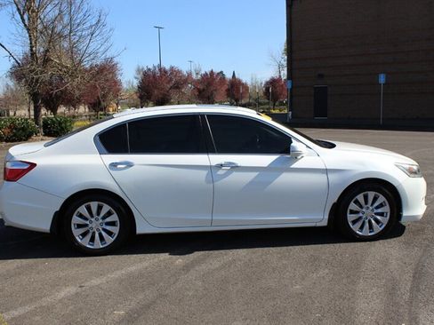 Used 2014 Honda Accord EX-L image 5