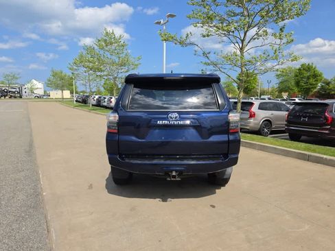 Used 2016 Toyota 4Runner SR5 Premium AWD/4WD image 5