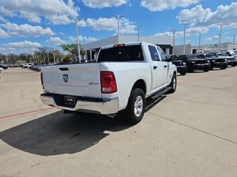 Used 2022 RAM 1500 Tradesman w/ Chrome Appearance Group image 8