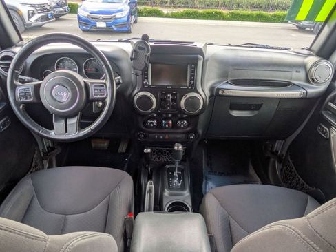Used 2017 Jeep Wrangler Unlimited Sport AWD/4WD image 25