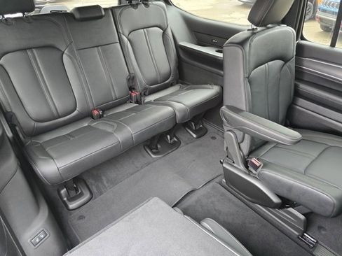 New 2026 Jeep Grand Wagoneer Limited image 38