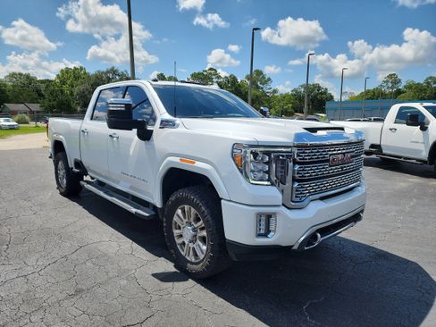 Used 2022 GMC Sierra 2500 Denali w/ Technology Package image 2