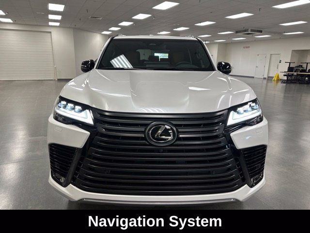 Used 2025 Lexus LX 600 4WD w/ Appearance Package image 2