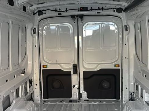 New 2026 Ford Transit 250 148 Medium Roof Extended AWD image 7
