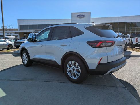 New 2026 Ford Escape Active w/ Active Premium Tech Pack image 7