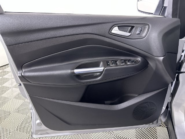 Used 2019 Ford Escape SE FWD image 23