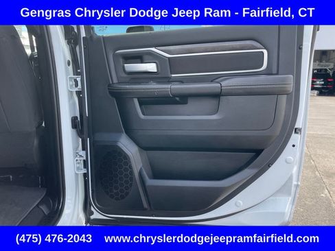 Certified 2024 RAM 2500 Big Horn AWD/4WD image 18