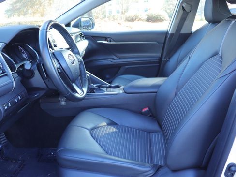 Used 2023 Toyota Camry SE image 11