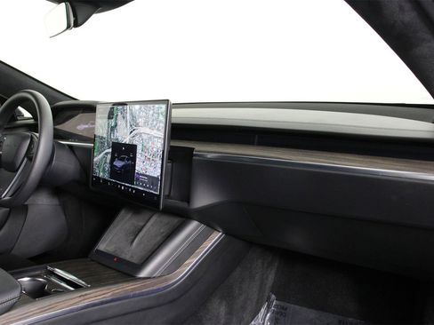 Used 2022 Tesla Model S image 24