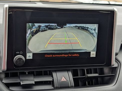 Used 2024 Toyota RAV4 LE FWD image 18