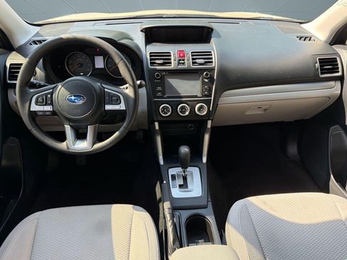 Used 2018 Subaru Forester 2.5i AWD/4WD image 16
