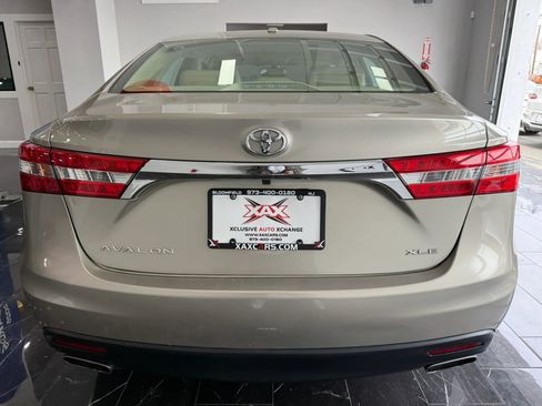 Used 2015 Toyota Avalon XLE Touring image 5