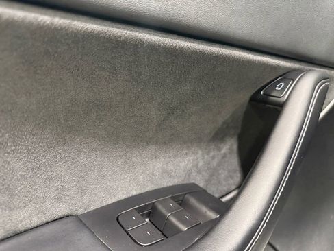 Used 2022 Tesla Model Y Performance image 22