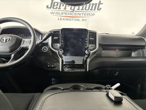 Used 2026 RAM 2500 Big Horn AWD/4WD image 25