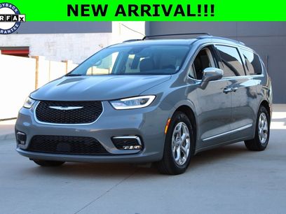 Used 2022 Chrysler Pacifica Limited