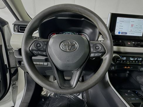 Used 2024 Toyota RAV4 XLE w/ Convenience Package FWD image 15