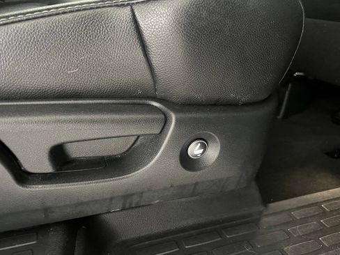 Used 2017 Honda Pilot EX-L image 25