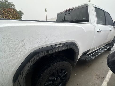 Used 2021 GMC Sierra 2500 SLT w/ SLT Convenience Package image 4