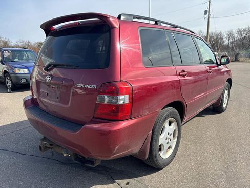 Used 2004 Toyota Highlander 4WD V6 w/ 3rd Row image 5