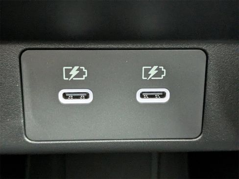 New 2026 Mitsubishi Outlander SE image 15