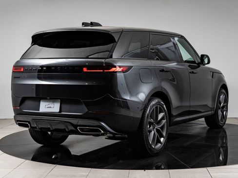 New 2026 Land Rover Range Rover Sport SE AWD/4WD image 10
