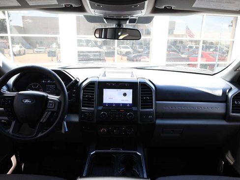Used 2021 Ford F250 XLT w/ FX4 Off-Road Package AWD/4WD image 13