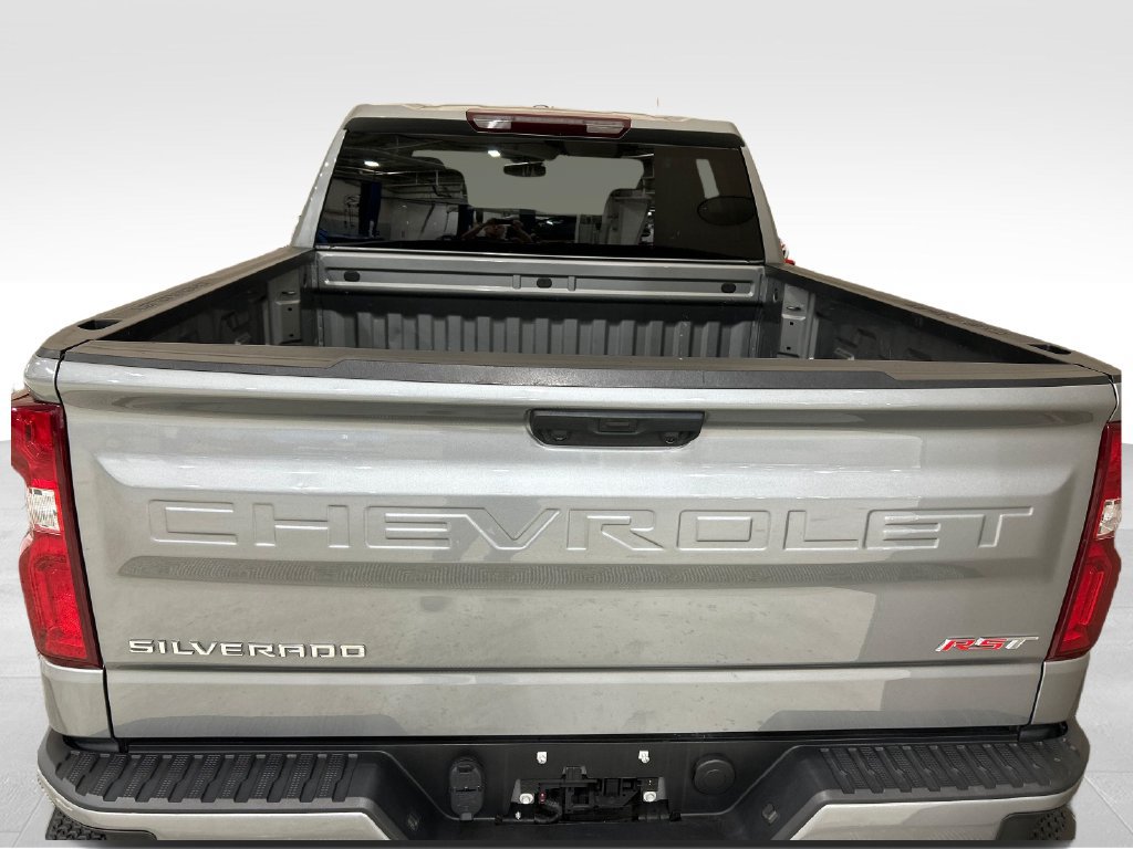 Used 2024 Chevrolet Silverado 1500 RST AWD/4WD image 4