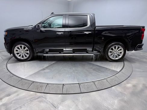 Used 2019 Chevrolet Silverado 1500 High Country w/ Technology Package image 8