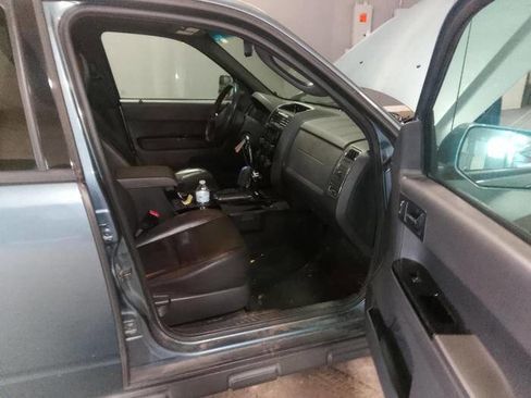 Used 2011 Ford Escape Limited w/ 302A Rapid Spec Order Code AWD/4WD image 32