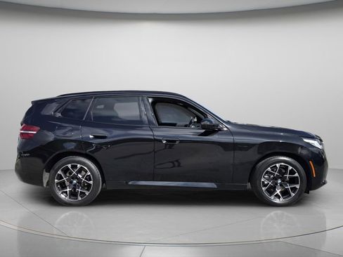 Used 2025 BMW X3 xDrive30i image 4