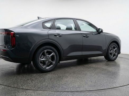 Used 2025 Kia K4 LXS image 9