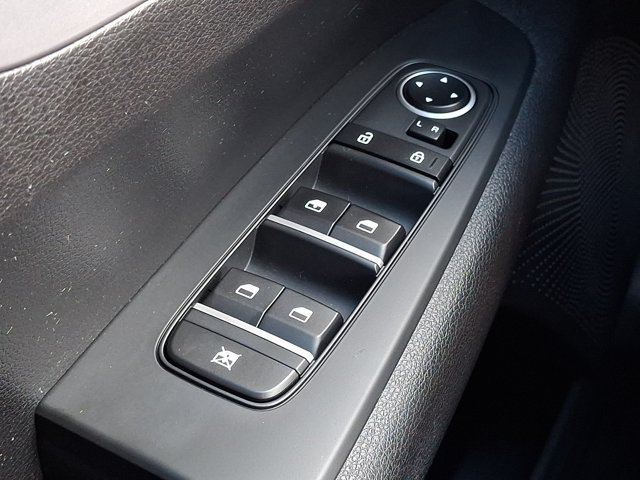 Used 2022 Kia Forte LXS w/ LXS Technology Package FWD image 30