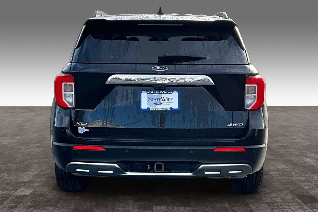Used 2023 Ford Explorer XLT w/ Equipment Group 202A AWD/4WD image 28