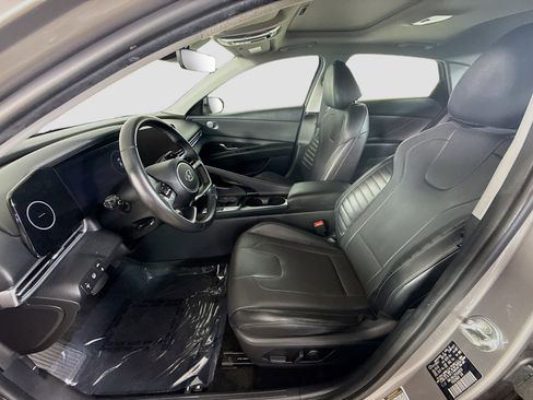 Used 2023 Hyundai Elantra Limited FWD image 22