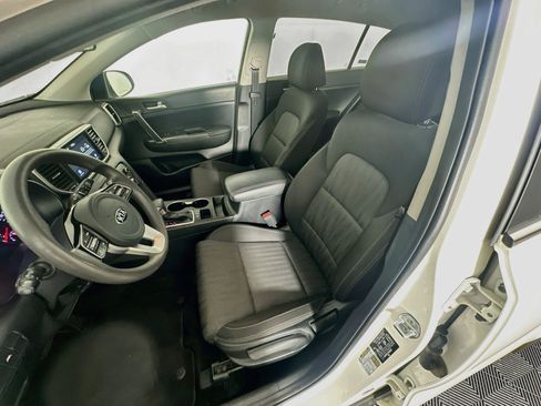 Used 2022 Kia Sportage LX FWD image 13