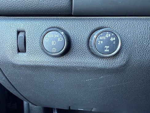 Used 2016 GMC Canyon SLT w/ Driver Alert Package image 24