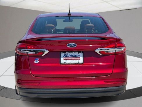 Used 2019 Ford Fusion Energi Titanium FWD image 4