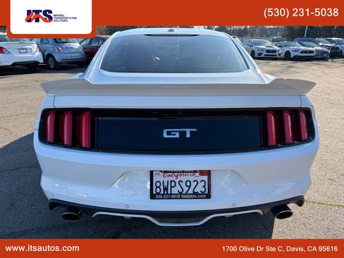 Used 2015 Ford Mustang GT Premium image 4